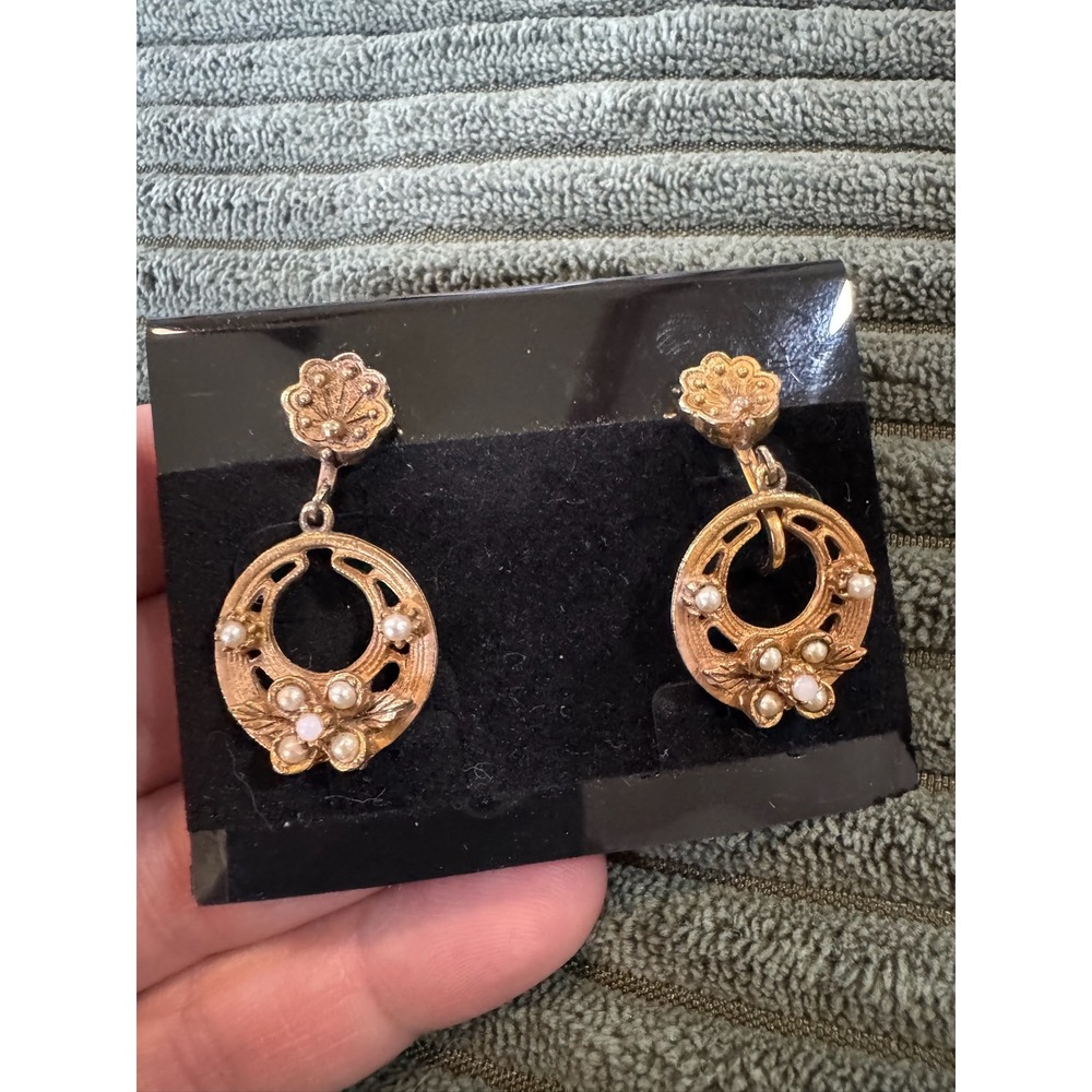 Vintage ART Gold‎ Tone Floral Drop Earrings Faux Seed Pearl Dangle
